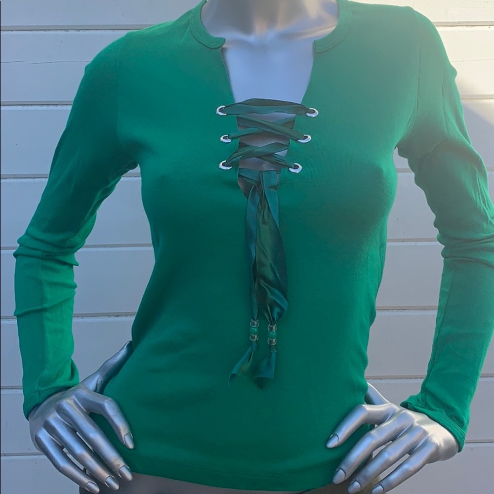 Long sleeve lace up tee.